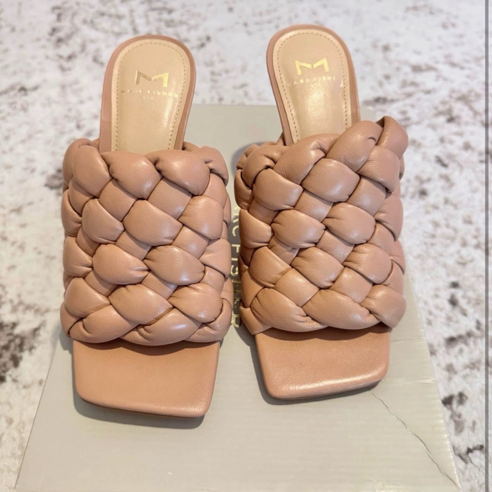 NEW Marc Fisher Heels